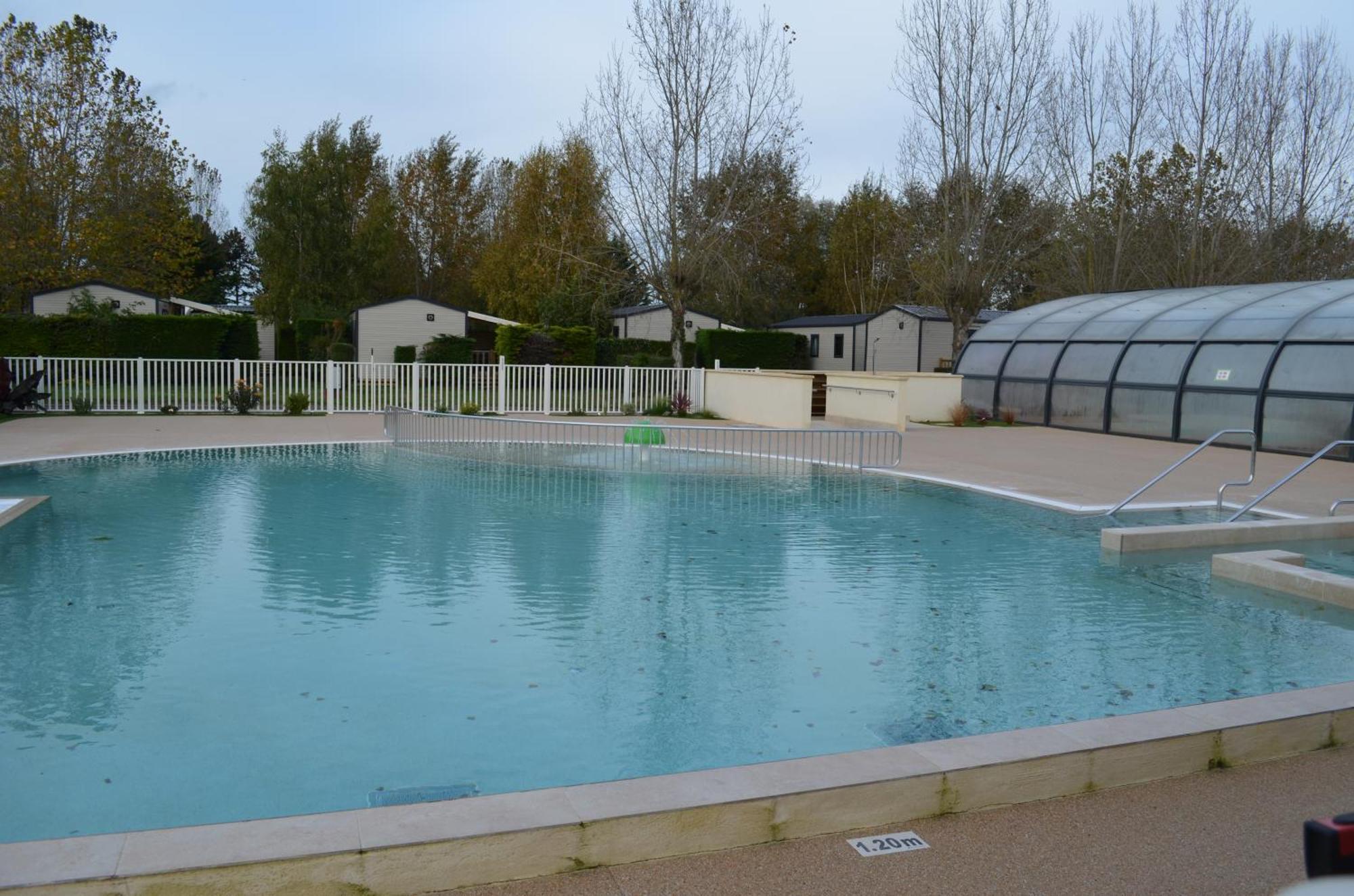 Hotel Riva Bella Chez Caraphou Ouistreham Exterior foto